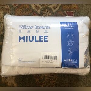 NWT Miulee [2] 20x20” Pillow Inserts